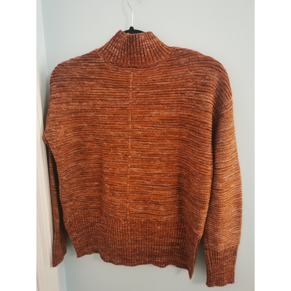 Dynamite Orange Turtleneck - Picture 2 of 2